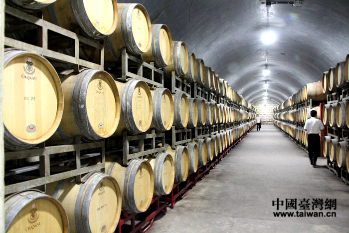 ��ԣ���F���¾ƽ�