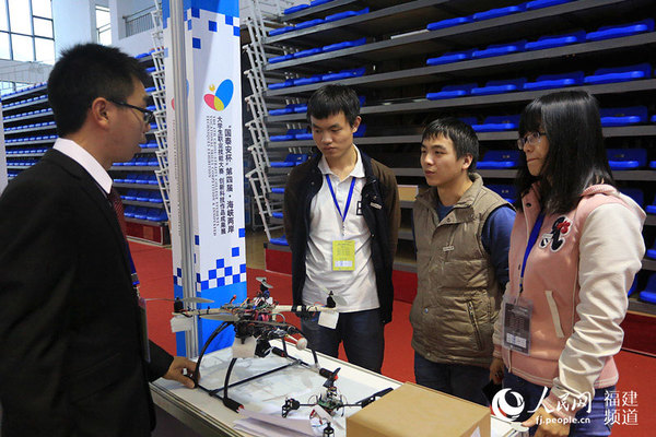 ���Ը����r�ִ�W�����S��������������ͬ�W�ĺ��� �u���z