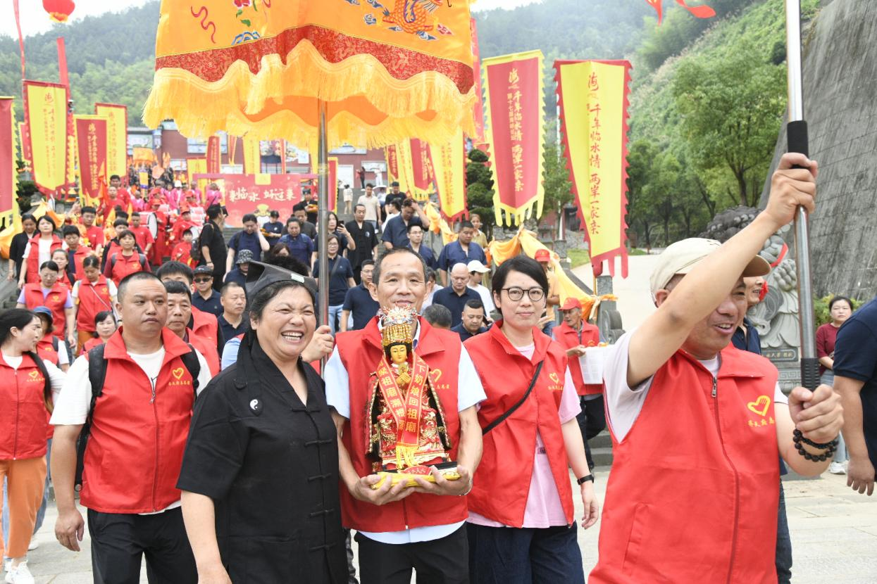 �������������R����ӬF(xi��n)����������z