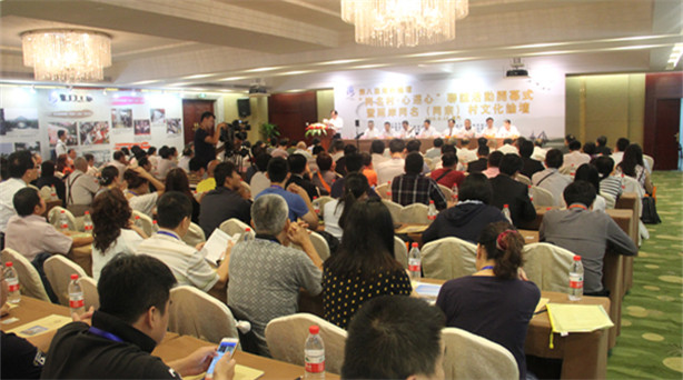 �װ���ǰ���S�ร���˱����x�l(xi��ng)���������ڵ���λ�ɺ����_���\�����������������������