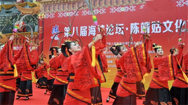 ���������ͨ�^ꐾ����Ļ��ڃɰ�֮�g�Ľ������Mһ�������˃ɰ�ͬ���g�ľ��x��Ҳ�ڡ���