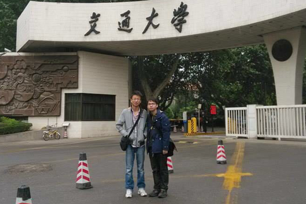 ���ҿ����{Փ���������ڣ��H�����v�ġ����{�ֵܙn��