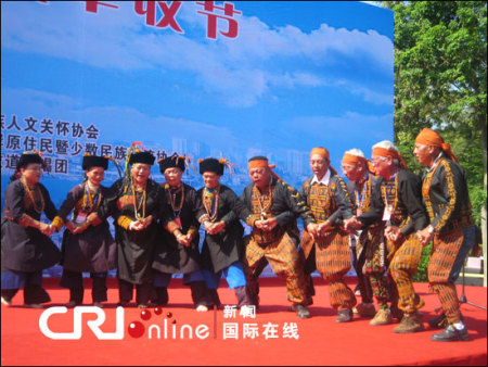 �ڶ��ú��{�ɰ��ٔ������S�չ��ڏB�T�_Ļ(�M�D)