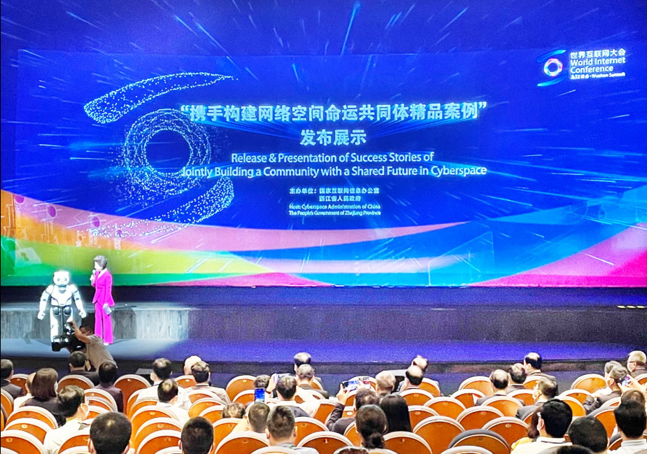 ������r������Θ����W�j���g���\��ͬ�w��