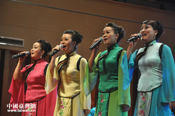 С���ӽM���ݳ���(d��ng)Ϳ��衶���ľG�����𲨡���