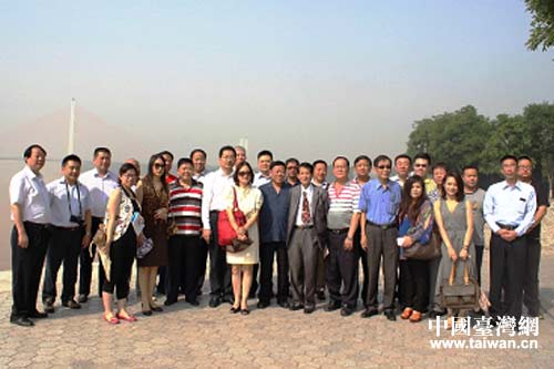 �I���и����L(zh��ng)�f(w��n)������c���ӻ��(d��ng)���_(t��i)����(l��i)�e���S��߅��Ӱ��