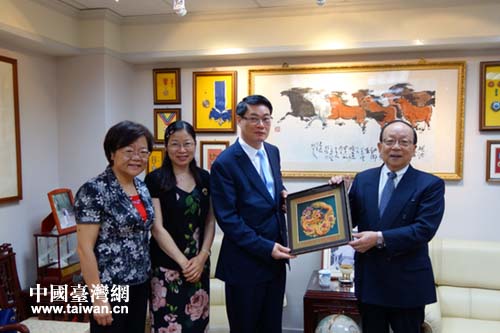 �x������ί���У����w�t�����L����һ�������_�k����m���Σ�������c�YТ������ϯ��Ӱ