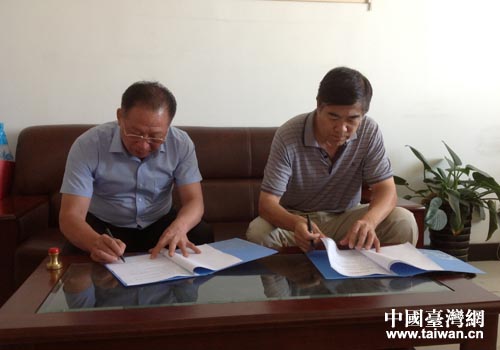 �p����������f�h