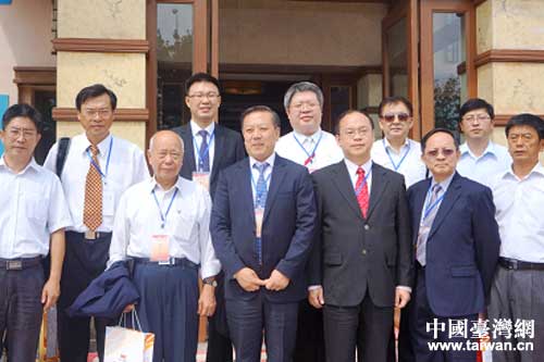 �������_�k�������B����Ҋ�_�����̅f�M������