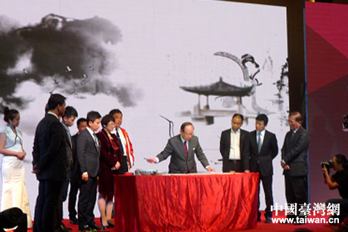 �YТ��������P�\�_��ʿ�ֲ�ҹ���Ŀ�]����ī