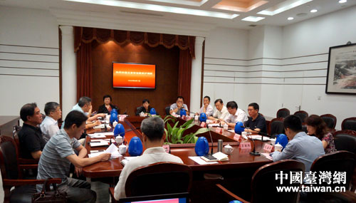 �������_(li��n)һ�е��Ϻ����_(li��n)�M����ՄӑՓ