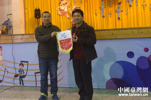 ���ą��L�F�������ώ��c�ĺ�С�W��У�L��ٛ�����Y�ﲢ��Ӱ