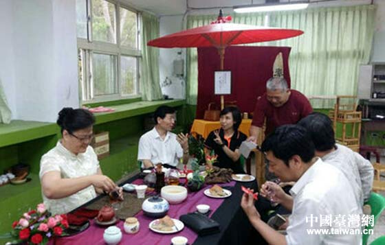 �|��������_�k���Q����F���_����