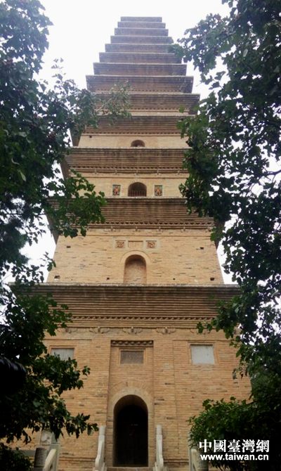 �L�L����