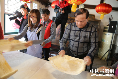 ��ͬ�uԪ��