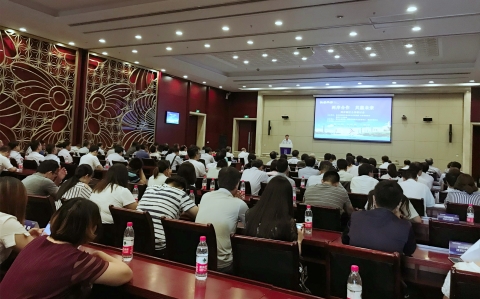 �ɰ����Ҿ��מH�� ̽���@�^���������C.jpg