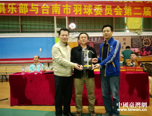 2��22�գ������^��ë��㘷���c�_��������ί�T���ڶ������xِ