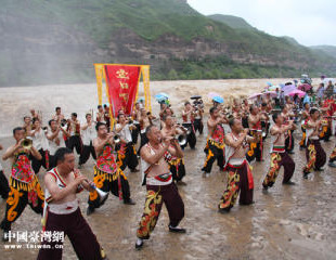 40��λ���صĝh�����ٲ�ǰ����������Ć��