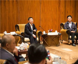 ���ɰ��P�����u�Ƀɰ����g�Ļ�����Ʒ��