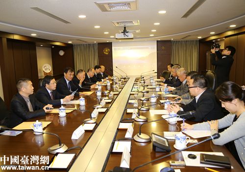 ����ʡ�_�k���L�F�c�_�����̅f�M���M����Մ