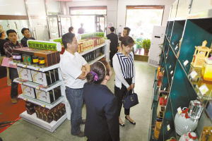 �ںӱ��k�_(t��i)����(hu��)�����_(t��i)���k������(hu��)