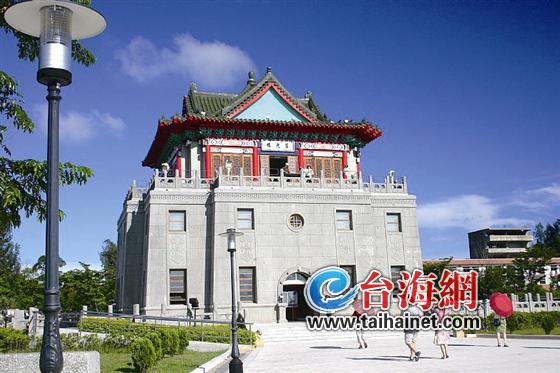 ���T����