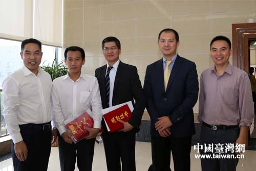 �ܱ�����I(y��)����(g��)�˵ĳ�ϯ������Ӱ