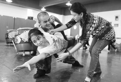 �ɰ��ײ����g�����赸�����񡷱���Ĺ���