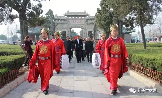 �����������Ӻ���ጵ�xʽ����������¡���e��