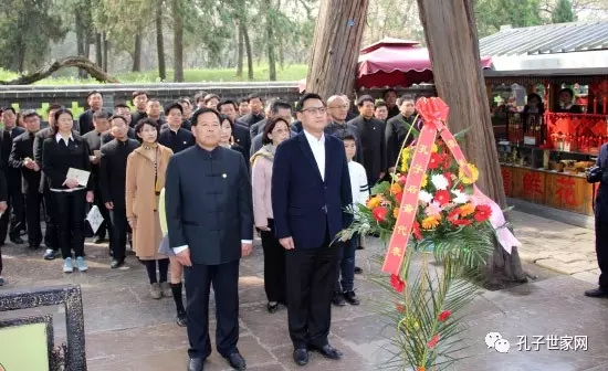 �����������Ӻ���ጵ�xʽ����������¡���e��