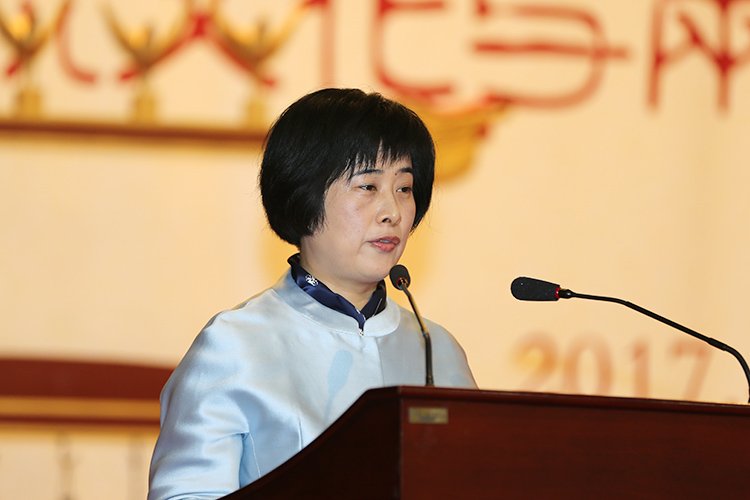 �����о�Ժ�hί��ӛ����������_Ļʽ �����и����L���V���gӭ�o