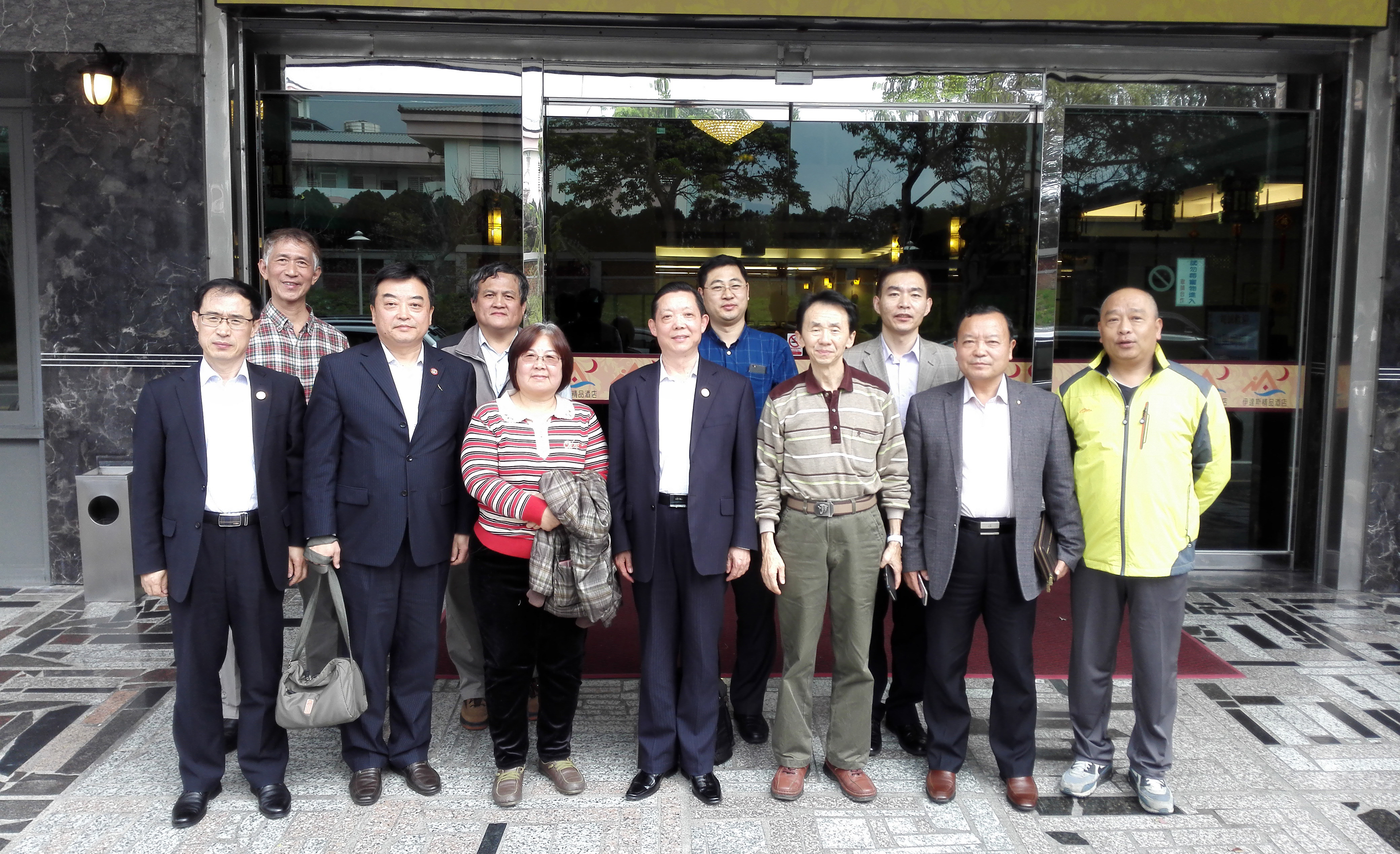 ��3��28�գ�ʡ�_(t��i)�k�����Ρ�ʡ�_(t��i)��(li��n)�x��(hu��)��(hu��)�L(zh��ng)������һ���c��ɏ�hɽ�|ͬ�l(xi��ng)��(hu��)��Մ����