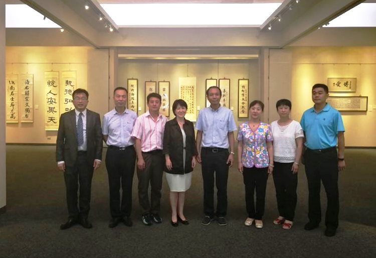 ɽ�|Ů�ӌWԺ�����F���_��У����ȡ�÷e�O�ɹ�