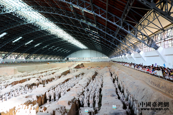 �ɰ��������M(j��n)�ر��Rٸ�����^ ̽���vʷ�z�E���ܹ�������