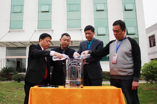 ݚ�D(zhu��n)ǧ���f������_(t��i)������ɽ��ɽȪˮ�c�߿h����X��ɽȪˮ�R����һ��