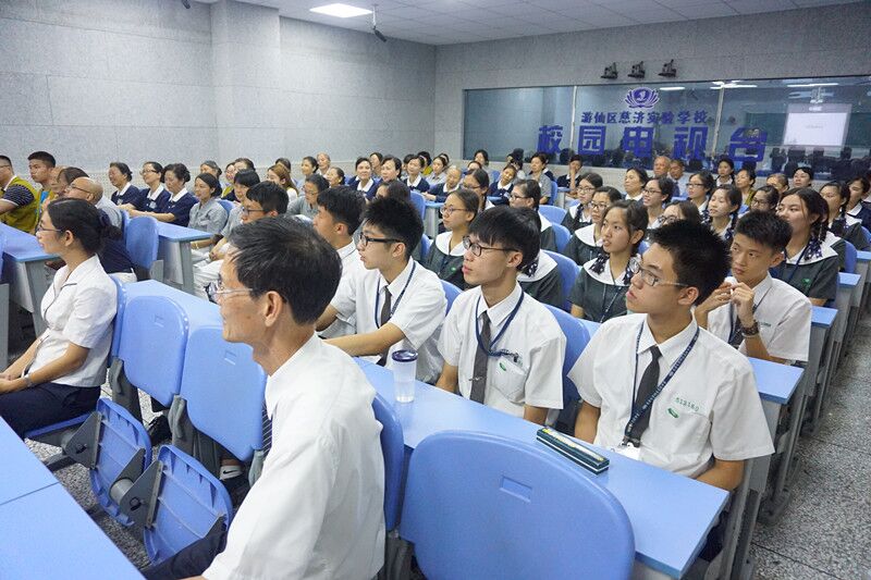 �I�T���� �������Ƽ����¡�С���͡������}���