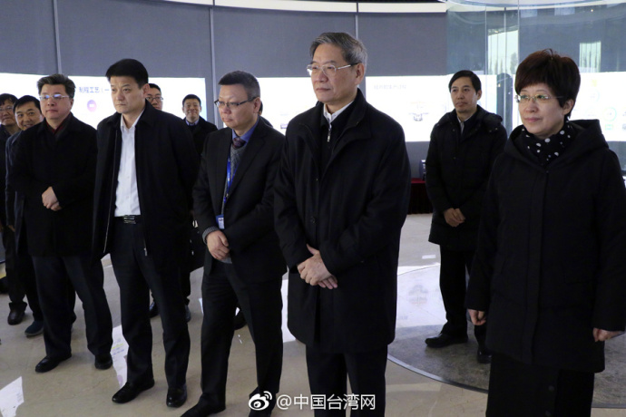 ��ѩ����Σ�������׌�_����ů��