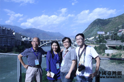 �ɰ�ý�w���\�C�츮�����(y��ng)���С����M(j��n)�(y��ng)�⻨����֦��