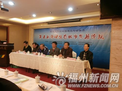 �������W