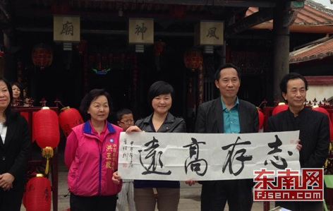 ���Čá�Ȫ�ݻ���չ���_���e�м��T�ڼ�˼�l(xi��ng)��