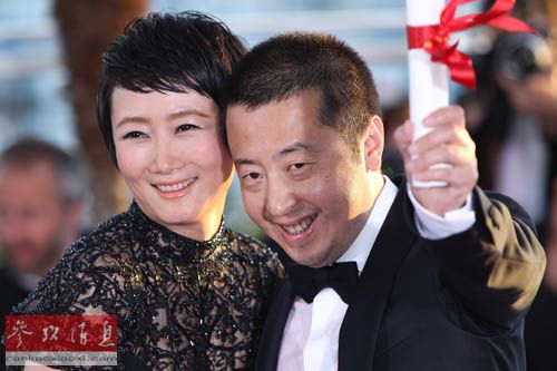 �Y�ψDƬ��2013��5��26�գ��ڵ�66��ꩼ{���H�Ӱ���ϣ��Ї������Z���£��ң��������w���@�����ϯ����ʽ����66�÷���ꩼ{���H�Ӱ��26���ڷ����ϲ����IС��ꩼ{�����Ļ���Ї������Z���{�衶��ע����һƬ�@����ф����������A��ӛ�߸��o�z