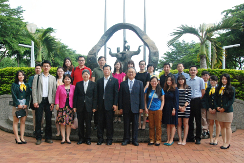 ��������F(tu��n)�ڸ��۲��ô�W(xu��)��Ӱ��