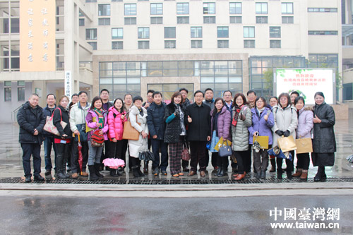 �_(t��i)����Ͷ�hУ�L(zh��ng)�F(tu��n)�������L ���كɵػ��A(ch��)�����l(f��)չ