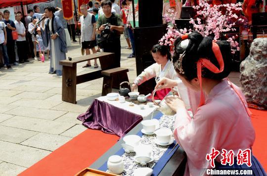 ���ݶ��繝�٬F���f����͡��݋���ʢ�r