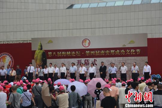 �ɰ��ű���ۡ��ɹ���������ɹ��龉���D��