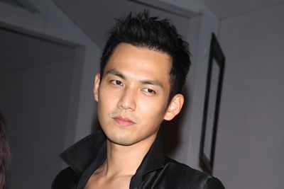 犝h���Z�ɰ������܊���������A�Ǐ��棨�D��