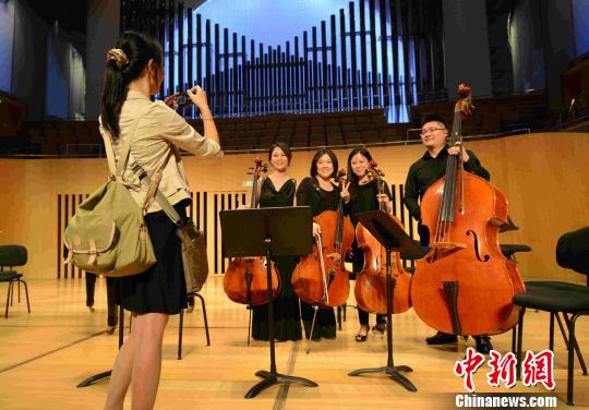 �_������˪���Ҙ��F���˰����L����������������