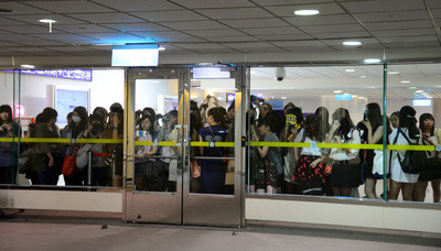 EXO���_(t��i)�_�� �ձ���۷۽z�s���_(t��i)��ӭ��ż��