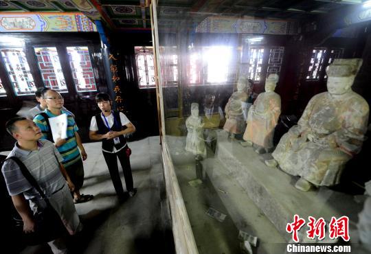 ���Ͻz�I֮·���Ļ��z�棺�L���@���m�ȳ������������������������������ɰ�ý�wӛ��Ŀ�⡣�����ɸ����z