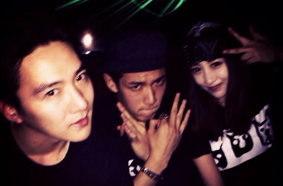 �_ý�ط��������涾Ů����